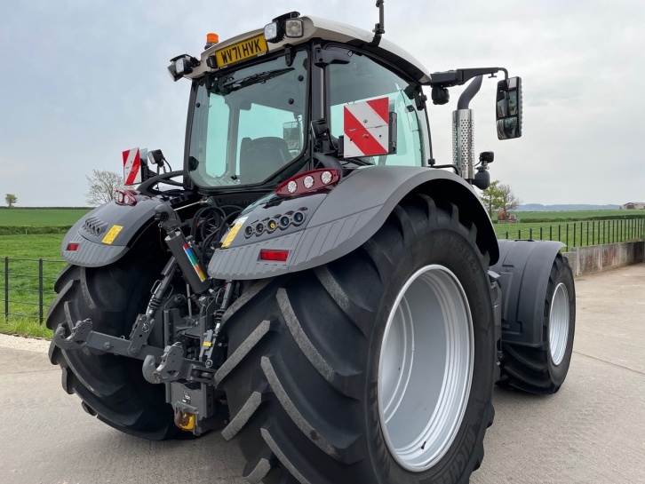 Fendt 724 Profi-Plus