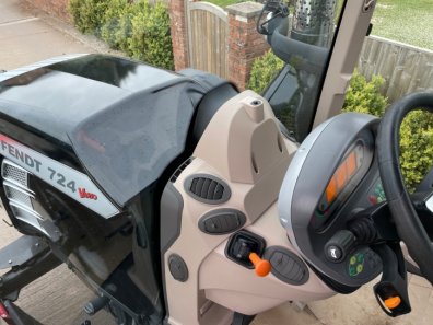 Fendt 724 Profi-Plus