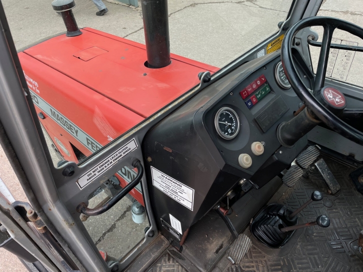 Massey Ferguson 690