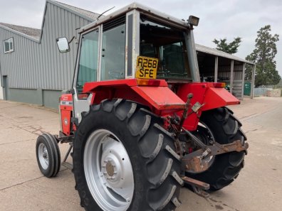 Massey Ferguson 690