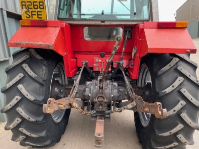 Massey Ferguson 690