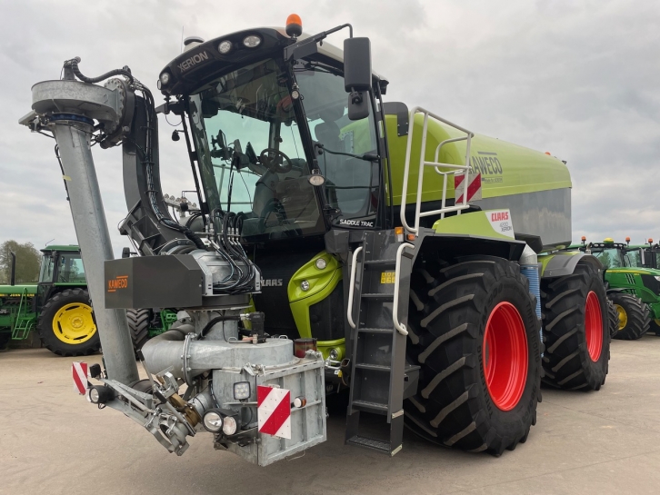 Claas Xerion 4200 Saddle Trac