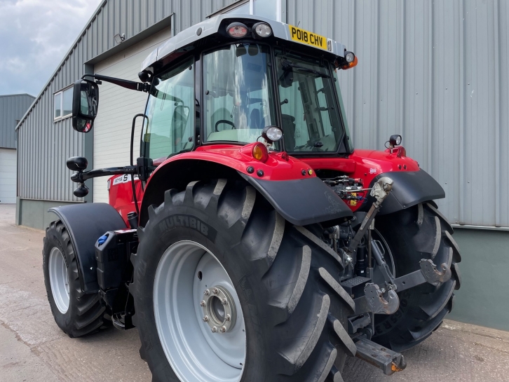 Massey Ferguson 6716S