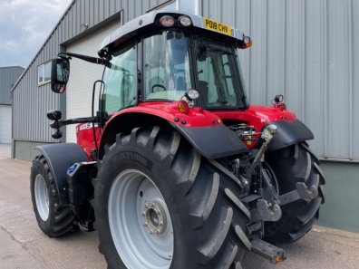Massey Ferguson 6716S