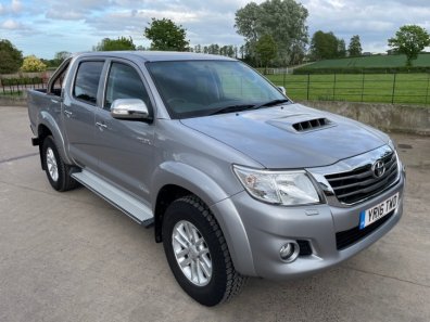 Toyota Hi-Lux Invincible 3.0LT diesel