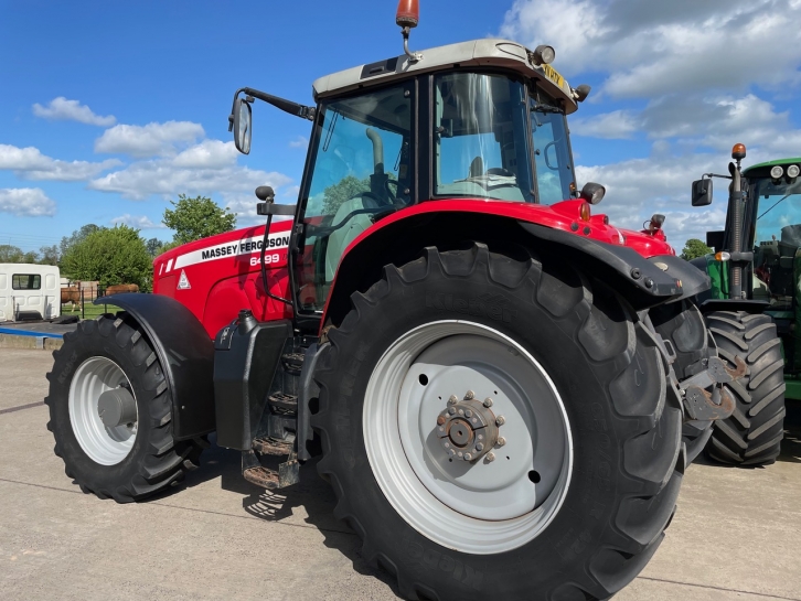 Massey Ferguson 6499