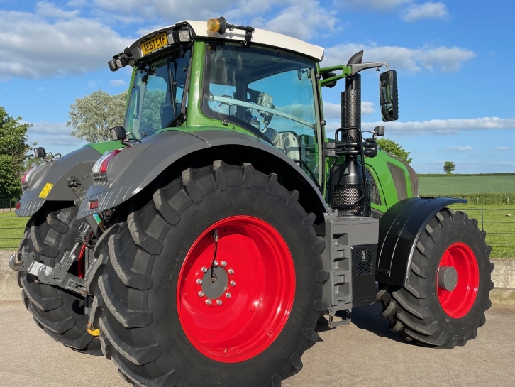 Fendt 828 Profi-Plus