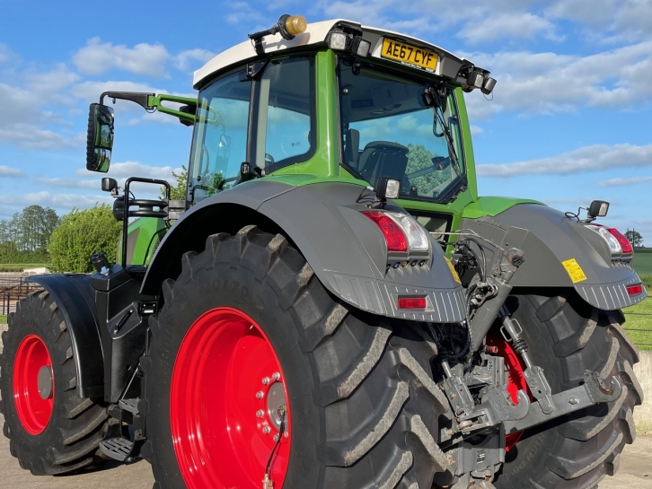 Fendt 828 Profi-Plus