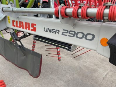 Claas Liner 2900 twin rotor rake