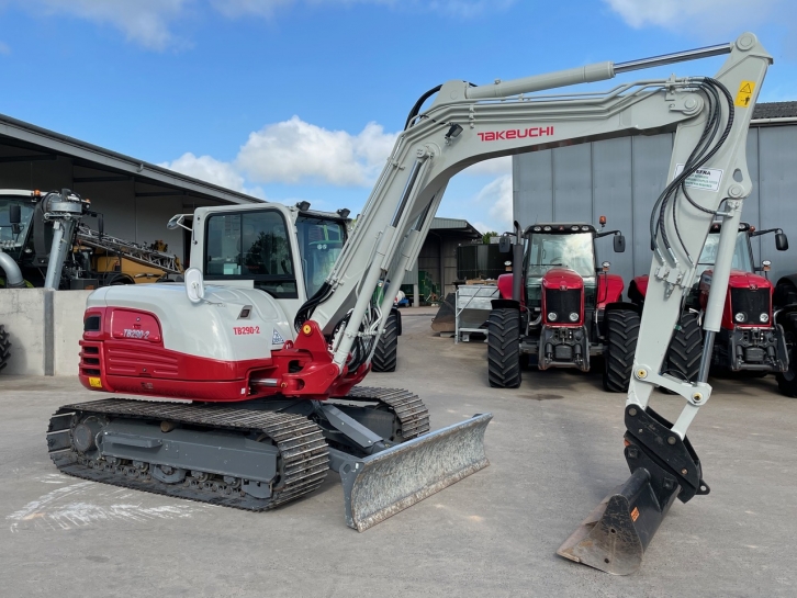 Takeuchi TB290-2