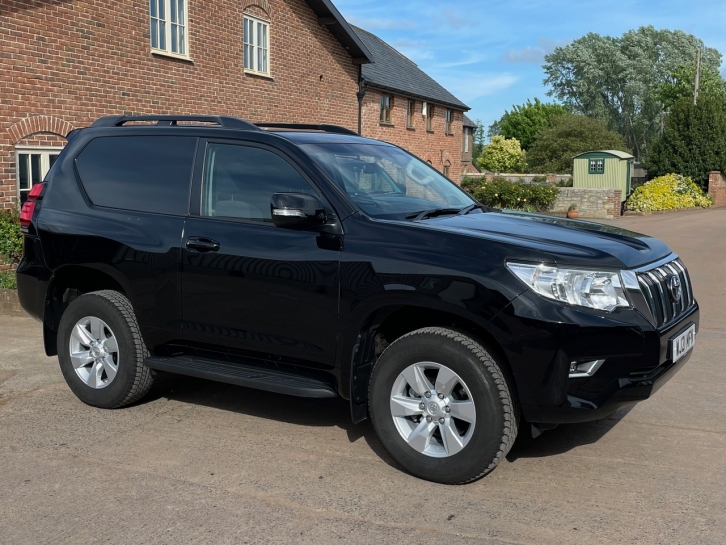 Toyota Land Cruiser Commercial Active 2.8 Diesel