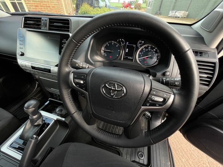 Toyota Land Cruiser Commercial Active 2.8 Diesel