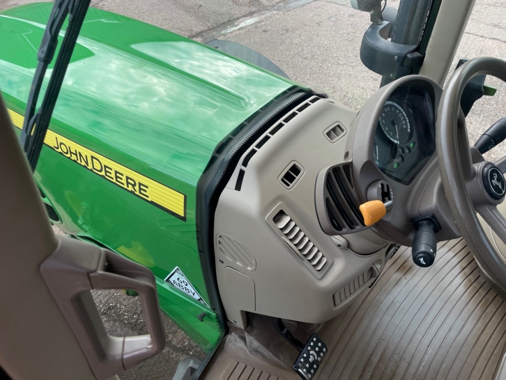 John Deere 6930