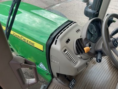 John Deere 6930
