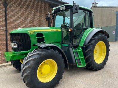 John Deere 6630