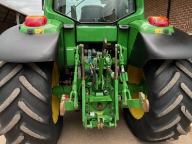 John Deere 6630
