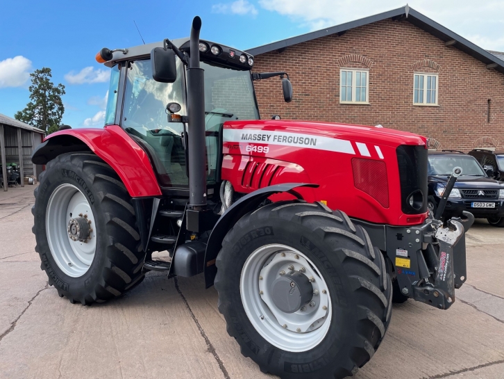 Massey Ferguson 6499