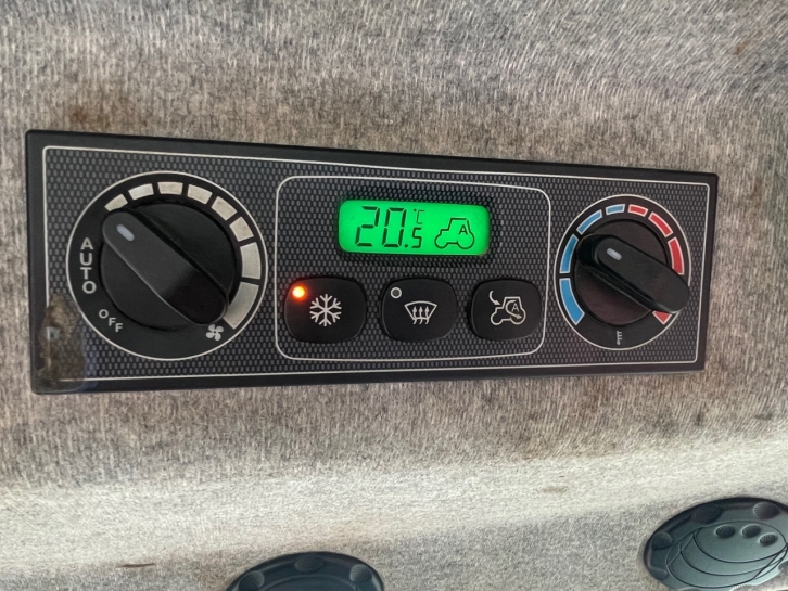 Massey Ferguson 6499