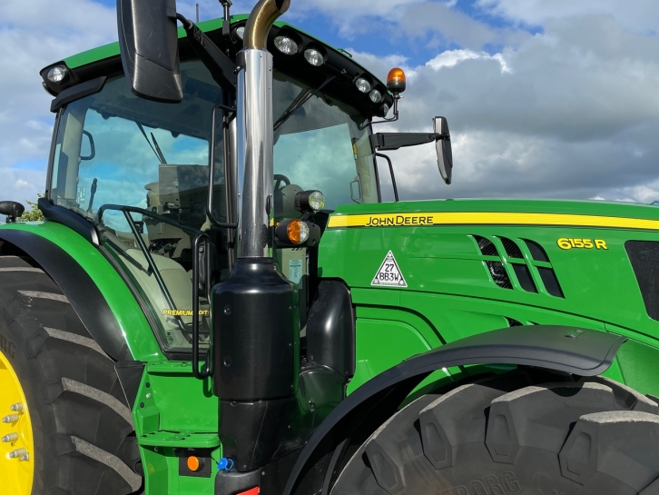 John Deere 6155R Premium