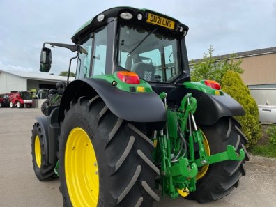 John Deere 6120M