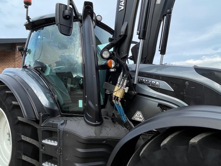 Valtra T254 Versu