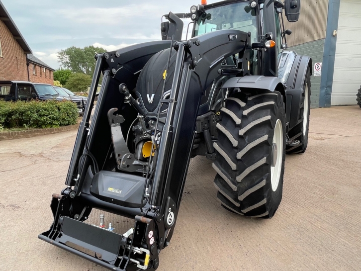 Valtra T254 Versu