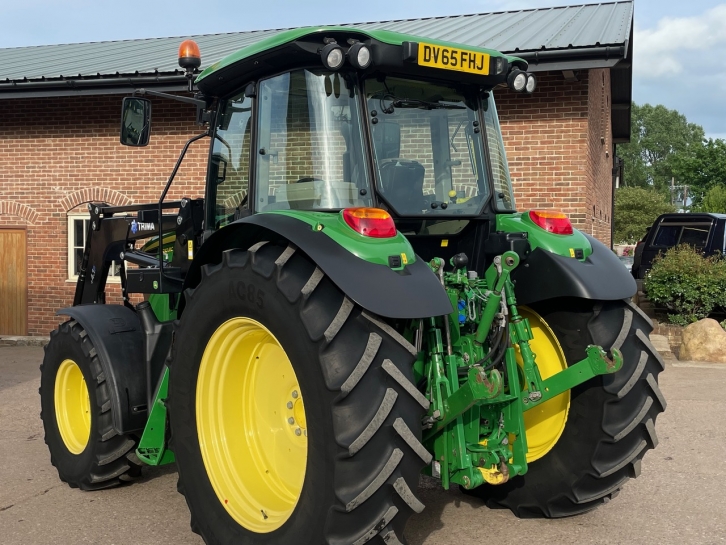 John Deere 6110RC