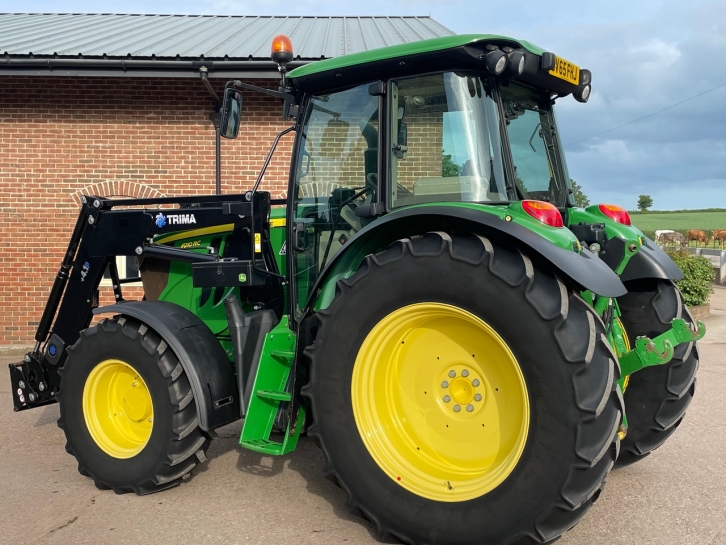John Deere 6110RC