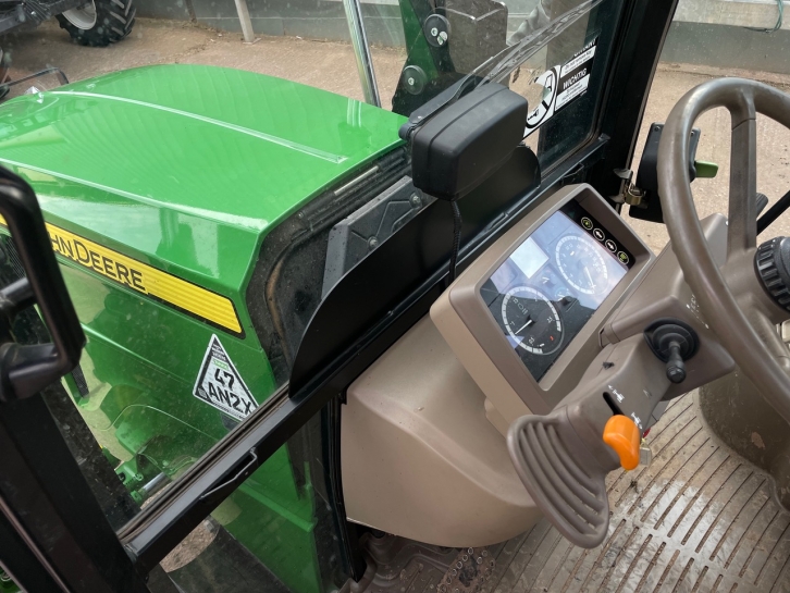 John Deere 6110RC