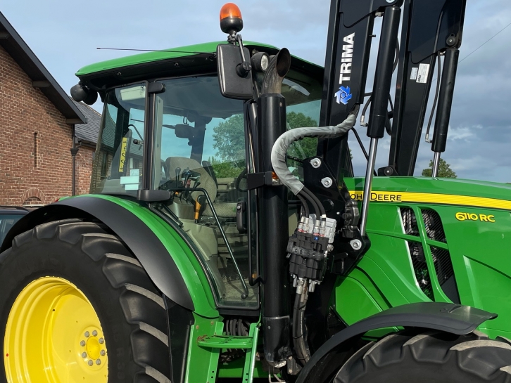 John Deere 6110RC
