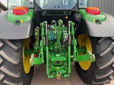 John Deere 6110RC