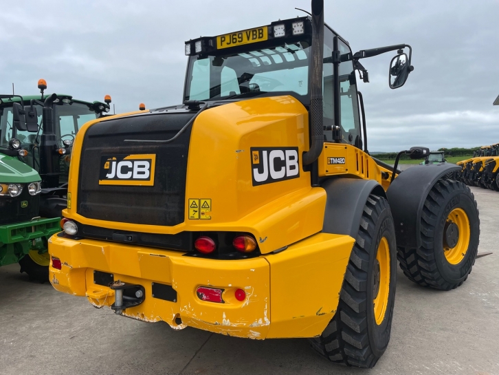 JCB TM420