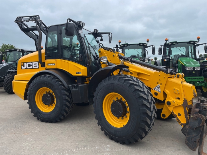 JCB TM420