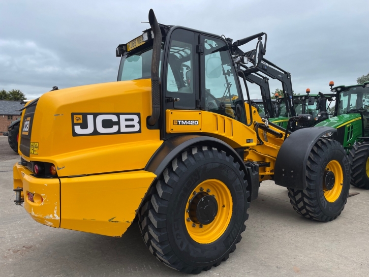 JCB TM420