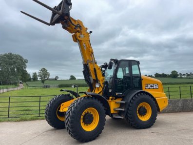 JCB TM420