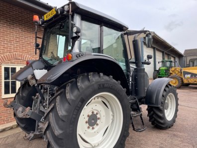 Valtra N143 Hi-Tec