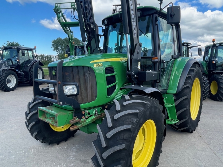 John Deere 6330 Standard