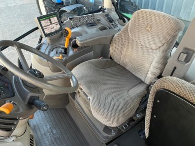 John Deere 6155R