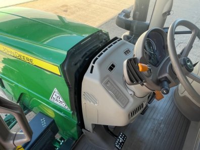 John Deere 6155R
