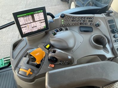 John Deere 6155R