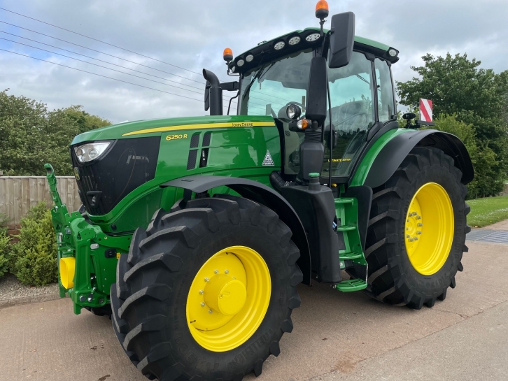 John Deere 6250R Ultimate Edition