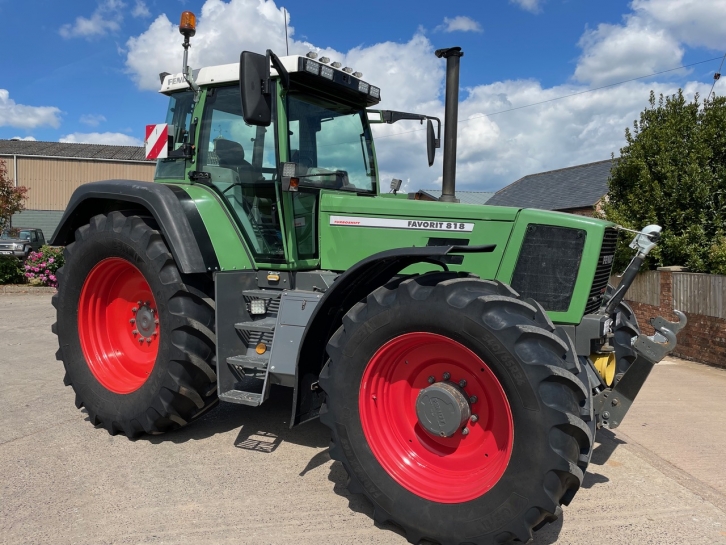 Fendt Favorit 818