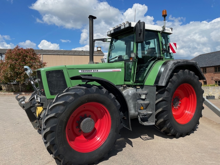 Fendt Favorit 818