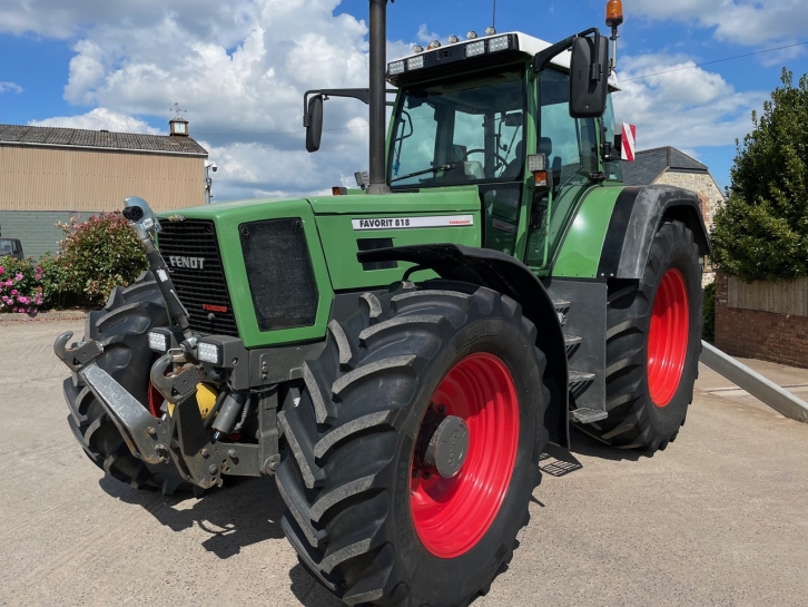 Fendt Favorit 818