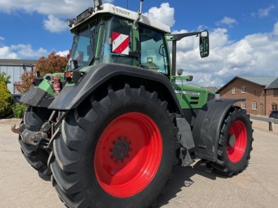 Fendt Favorit 818
