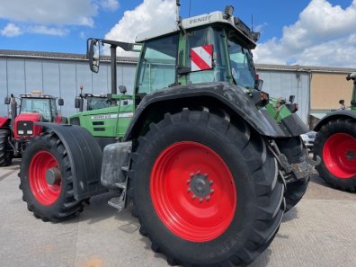 Fendt Favorit 818