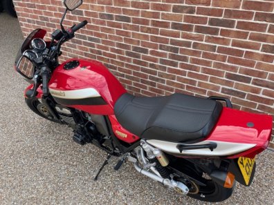Kawasaki ZRX 1100