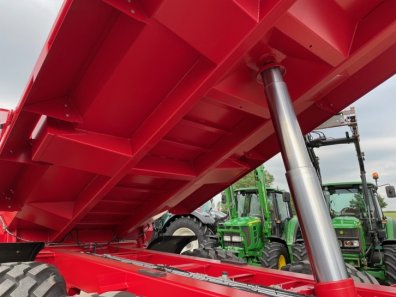 Krampe Kipper SK750 dump trailer