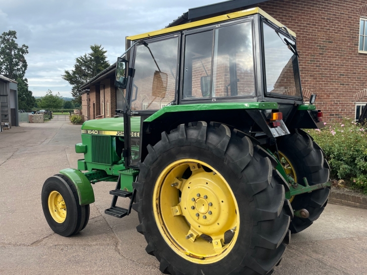 John Deere 1640