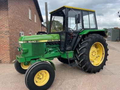 John Deere 1640